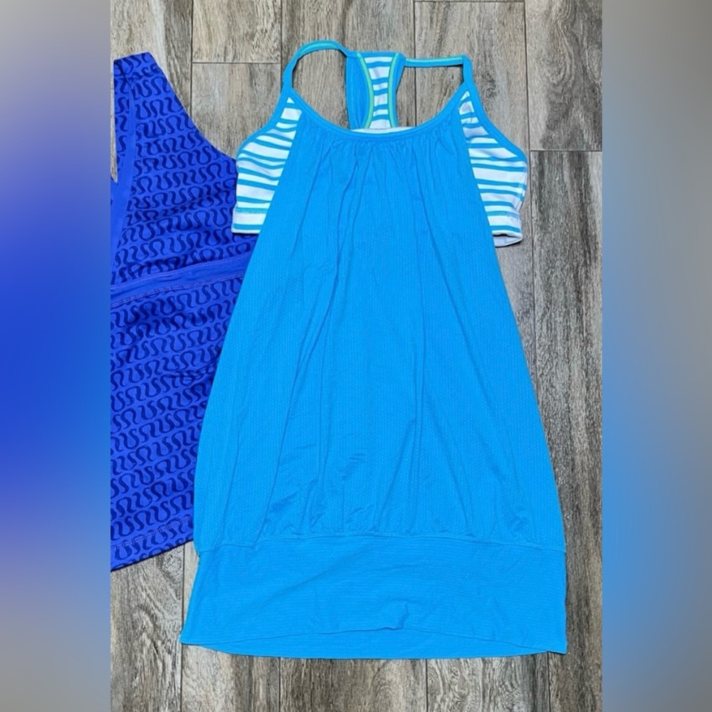 Lululemon tank with built in bra, blue, size small/medium